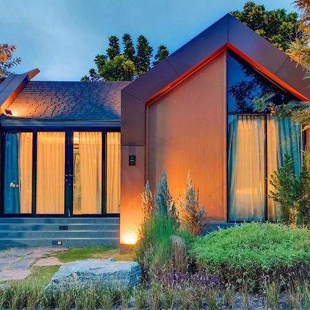 See Stars & Forest Resort Amphoe Sawang Daen Din Eksteriør billede