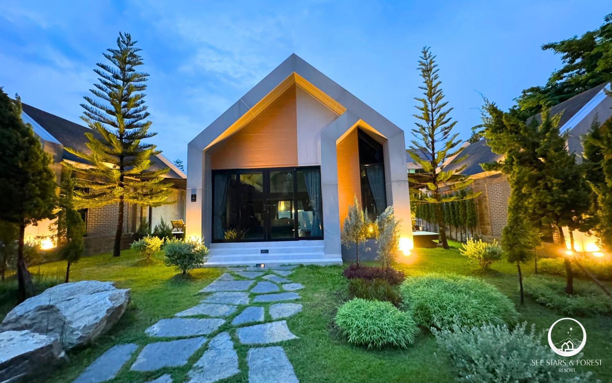 See Stars & Forest Resort Amphoe Sawang Daen Din Eksteriør billede