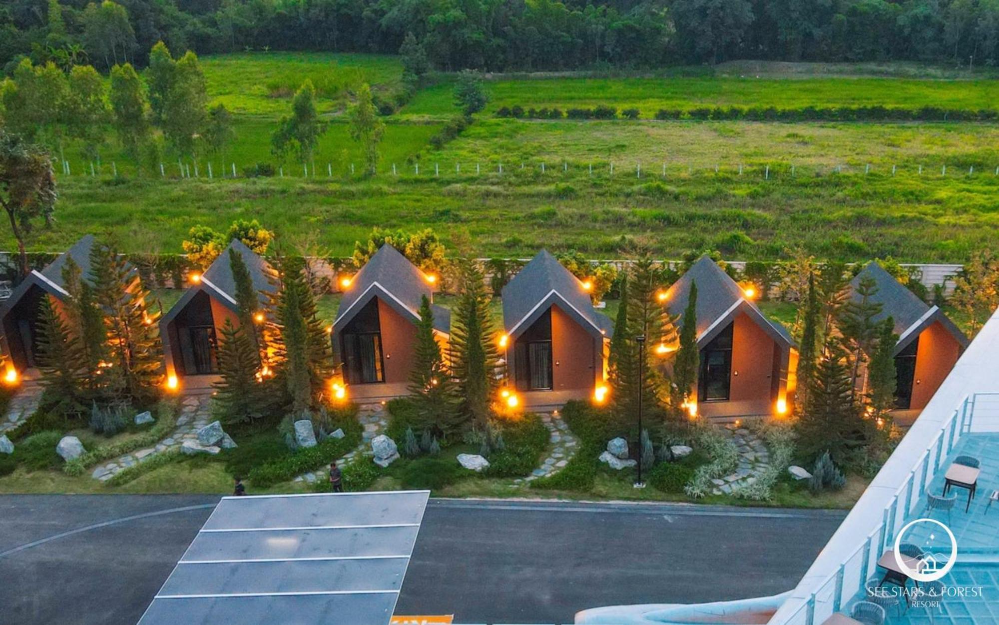 See Stars & Forest Resort Amphoe Sawang Daen Din Eksteriør billede